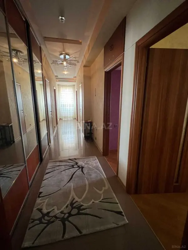 Kirayə verilir 3 otaqlı mənzil 150 m²