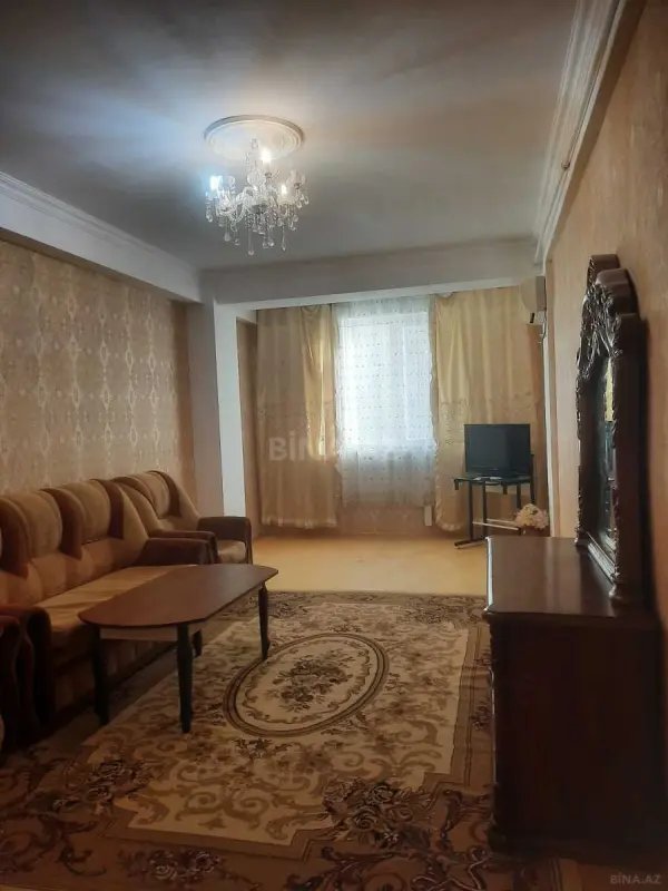 Kirayə verilir 2 otaqlı mənzil 75 m²