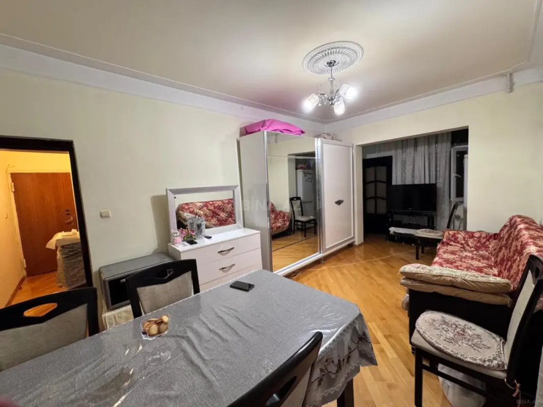 Satılır 2 otaqlı mənzil 50 m²
