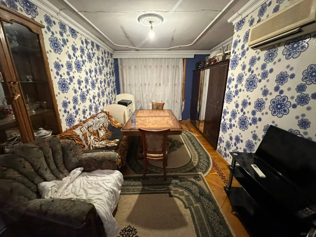 Kirayə verilir 2 otaqlı mənzil 70 m²