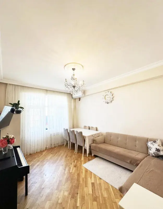 Satılır 2 otaqlı mənzil 57 m²