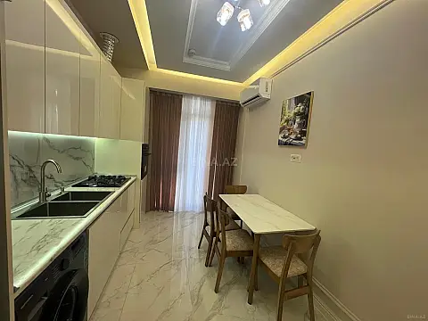Kirayə verilir 3 otaqlı mənzil 90 m² — Bakı 3 otaq 90.00 m²