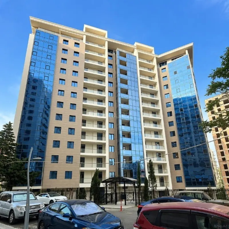 Satılır 3 otaqlı mənzil 111 m²