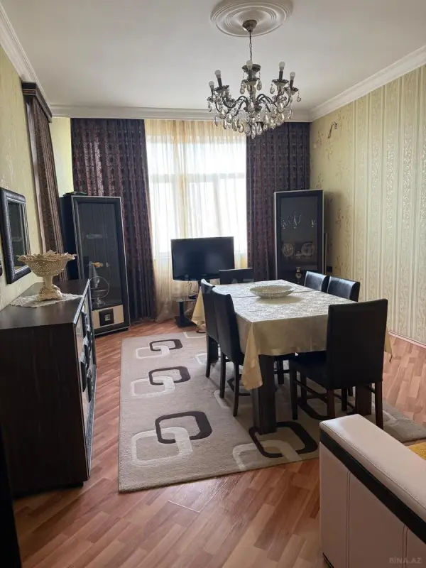 Kirayə verilir 2 otaqlı mənzil 87 m²