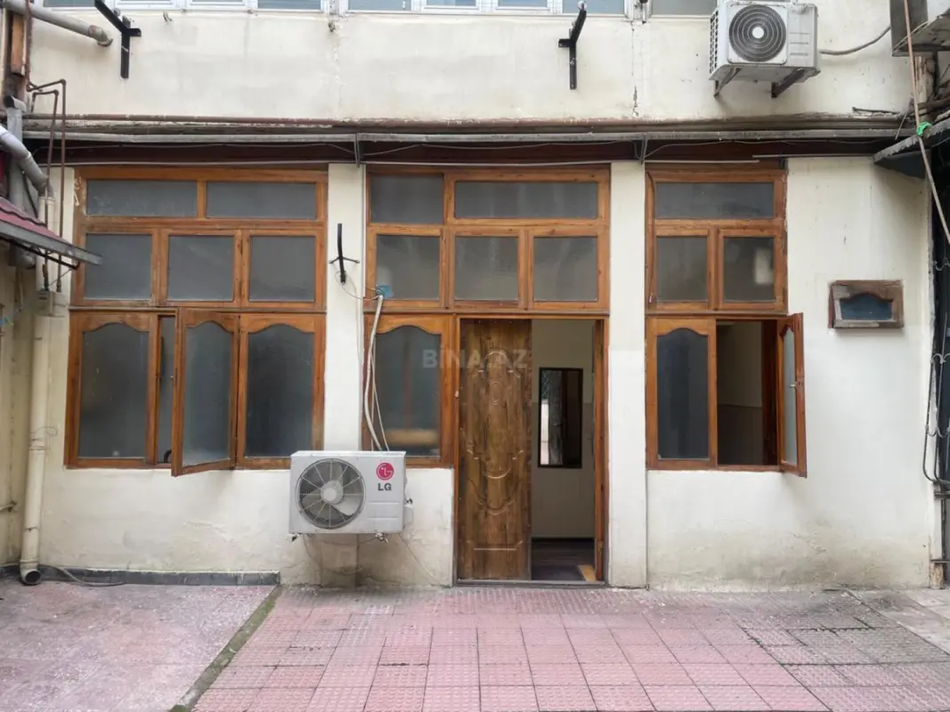 Satılır 2 otaqlı ofis 44 m²