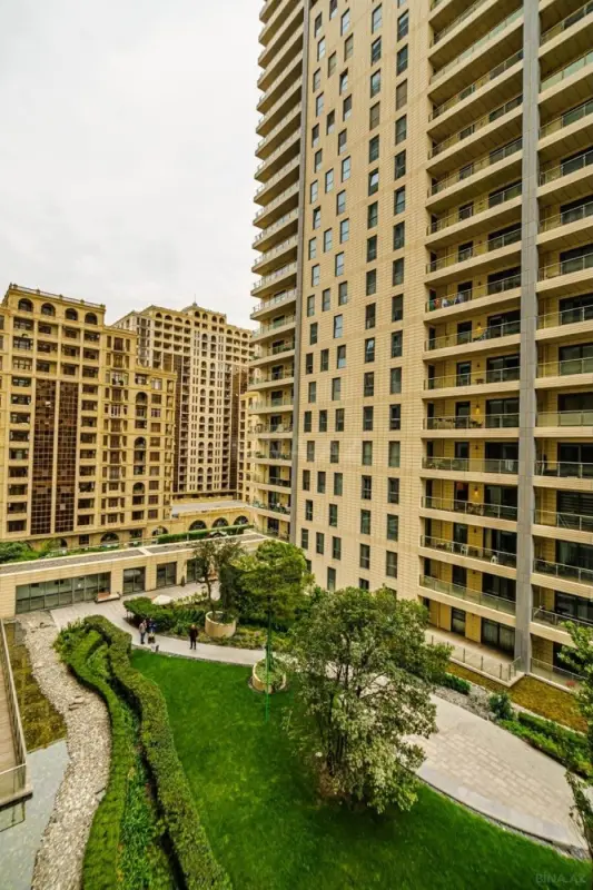 Kirayə verilir 3 otaqlı mənzil 105 m²