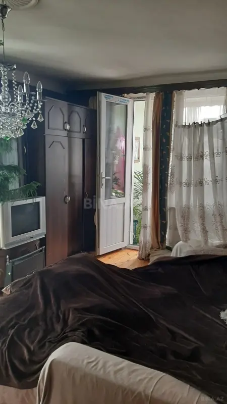 Satılır 1 otaqlı mənzil 40 m²