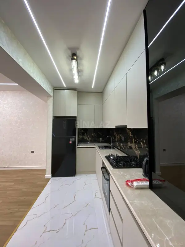 Kirayə verilir 2 otaqlı mənzil 80 m²