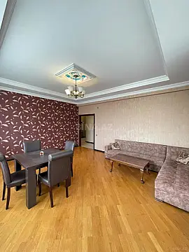 Kirayə verilir 2 otaqlı mənzil 90 m² — Bakı, Nərimanov 2 otaq 90.00 m²