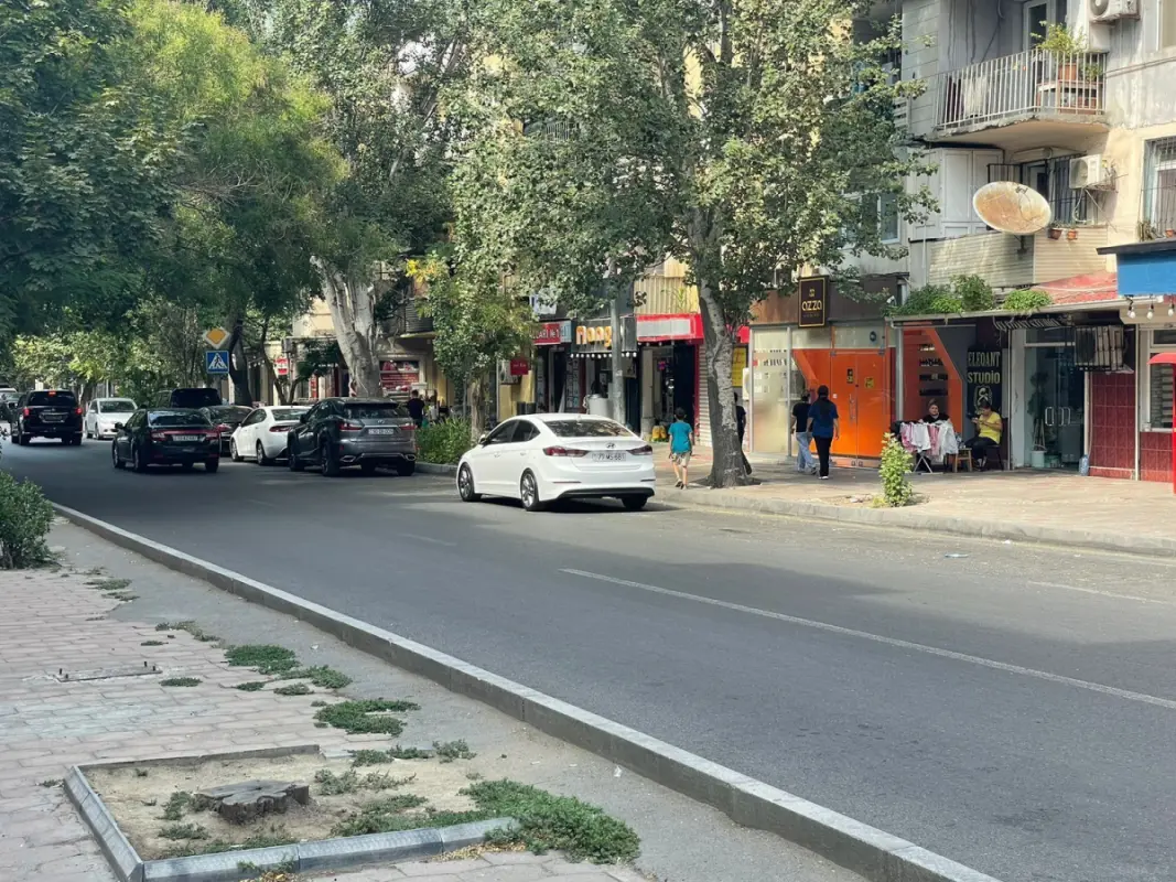 Satılır obyekt 70 m²