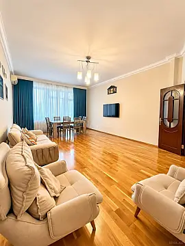 Kirayə verilir 4 otaqlı mənzil 140 m² — Bakı 4 otaq 140.00 m²