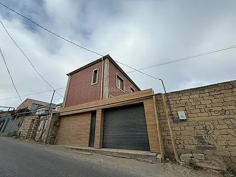 Satılır 6 otaqlı həyət evi 200 m² — Bakı, Badamdar 6 otaq 200.00 m²