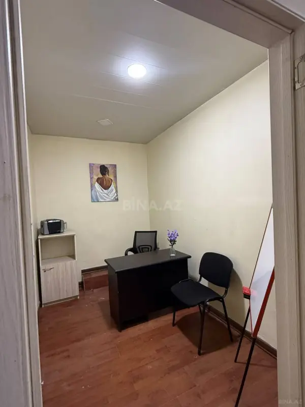 Kirayə verilir 1 otaqlı ofis 12 m²