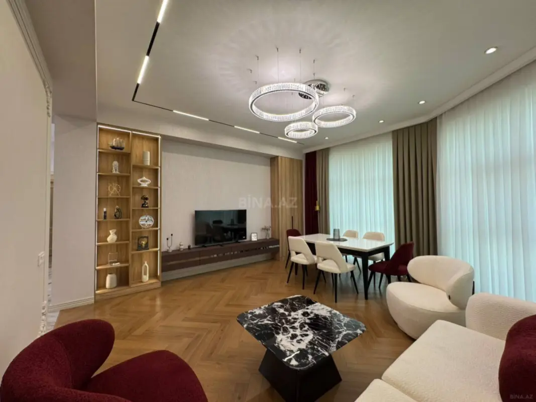 Satılır 3 otaqlı mənzil 127 m²