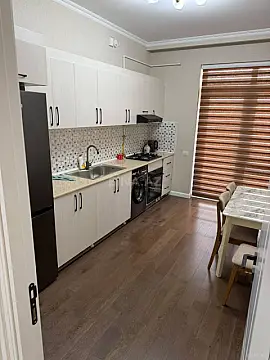 Kirayə verilir 2 otaqlı mənzil 75 m² — Bakı, Yasamal 2 otaq 75.00 m²