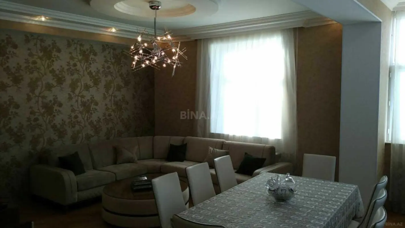 Satılır 3 otaqlı mənzil 120 m²
