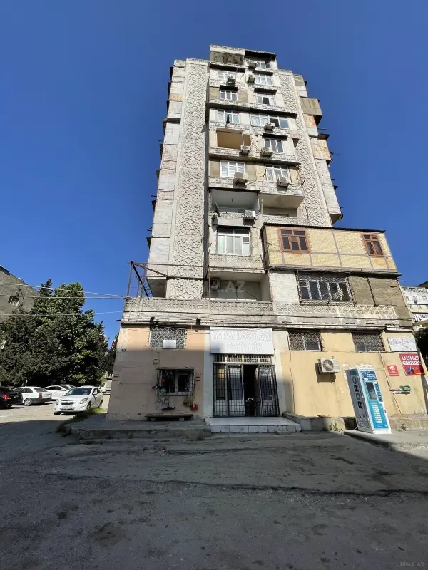 Satılır obyekt 720 m²