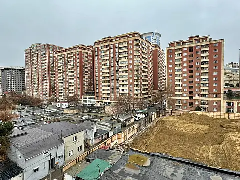 Satılır 3 otaqlı mənzil 150 m² — Bakı 3 otaq 150.00 m²