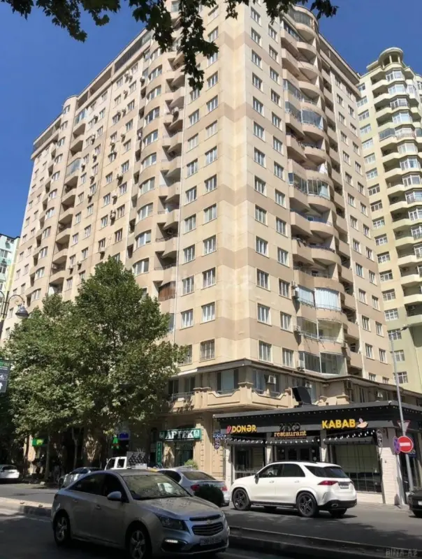 Satılır 2 otaqlı mənzil 86 m²