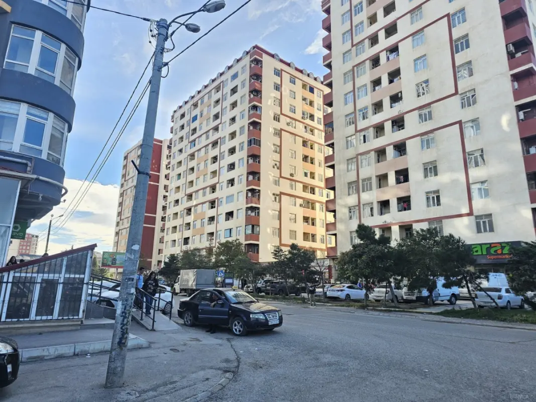 Satılır 2 otaqlı mənzil 65 m²