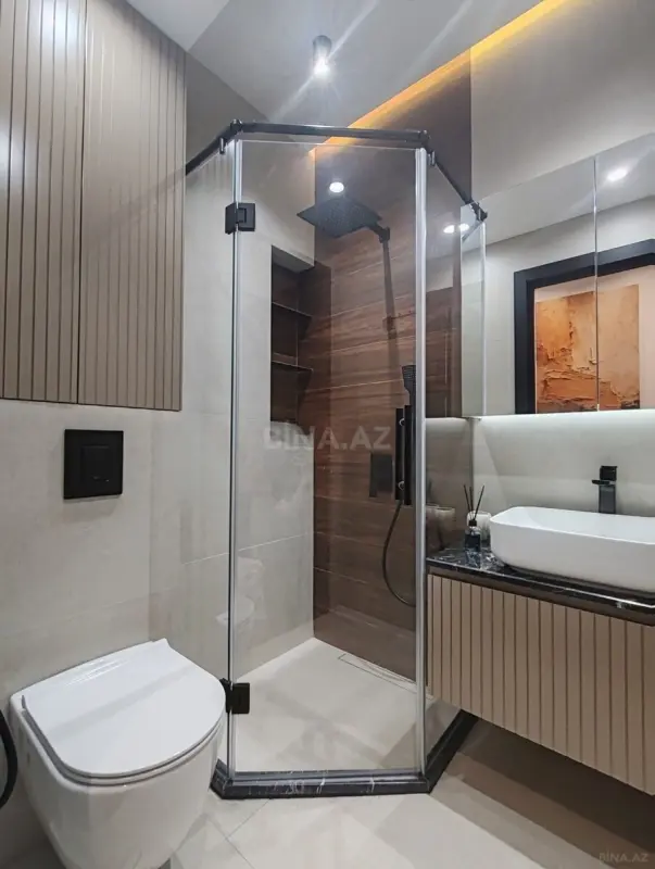 Satılır 2 otaqlı mənzil 67 m²