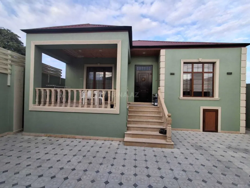 Satılır 4 otaqlı həyət evi 120 m²