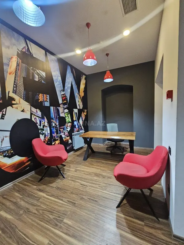 Kirayə verilir 4 otaqlı ofis 200 m²