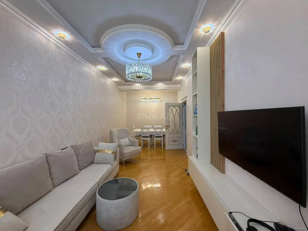Satılır 2 otaqlı mənzil 85 m²