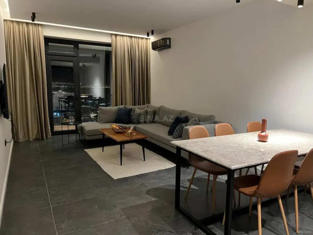 Satılır 2 otaqlı mənzil 87 m²