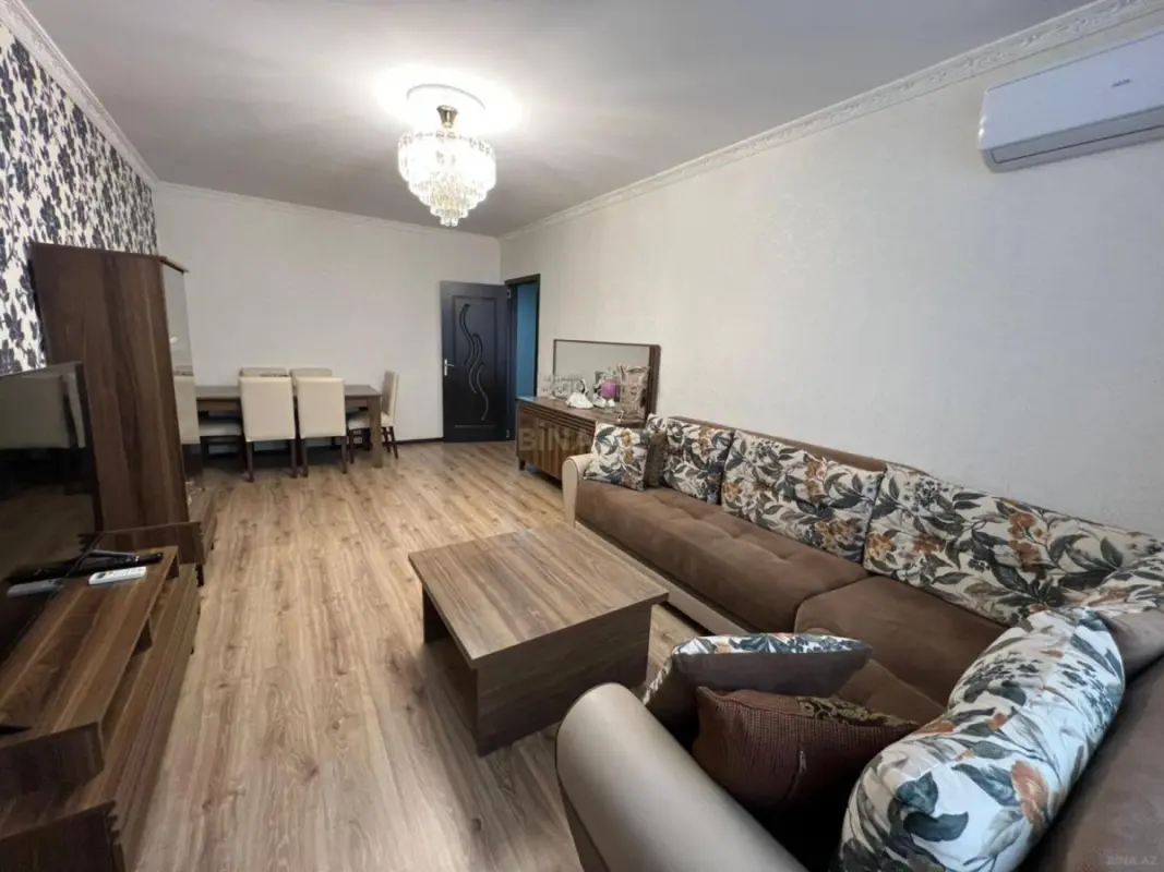 Satılır 3 otaqlı mənzil 137 m²