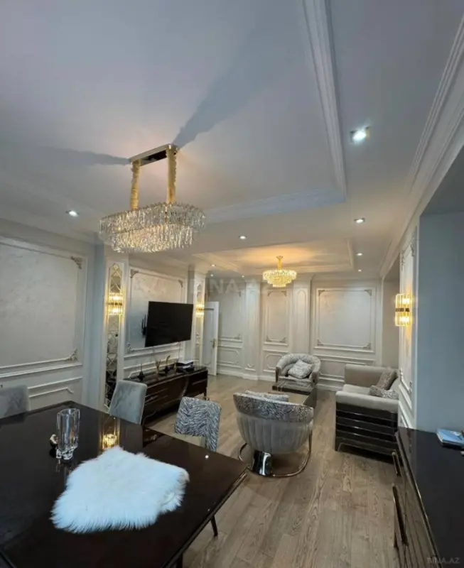 Satılır 3 otaqlı mənzil 148 m²