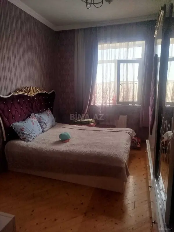 Satılır 7 otaqlı həyət evi 210 m²