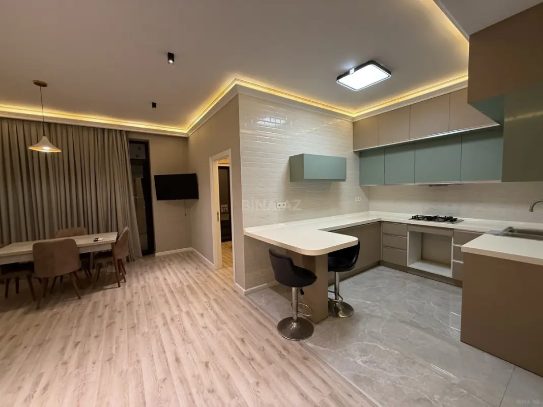 Kirayə verilir 2 otaqlı mənzil 80 m²