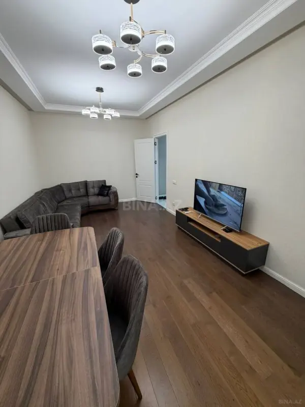 Kirayə verilir 2 otaqlı mənzil 75 m²