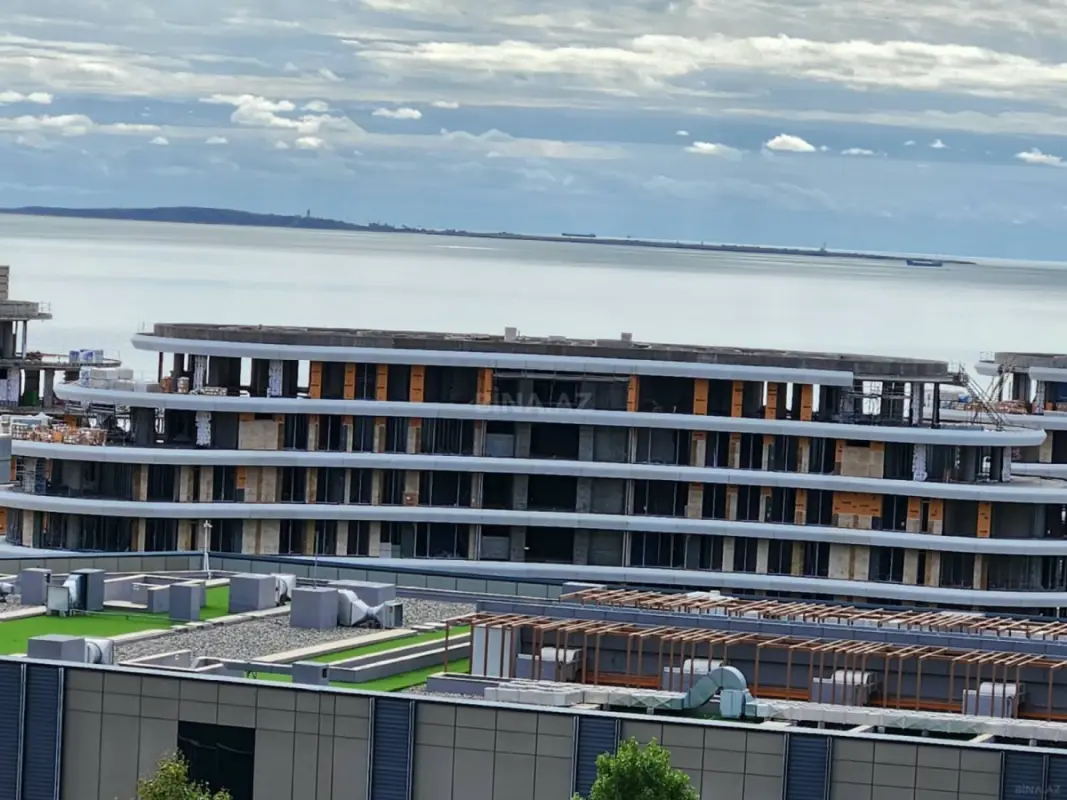 Kirayə verilir 4 otaqlı mənzil 200 m²