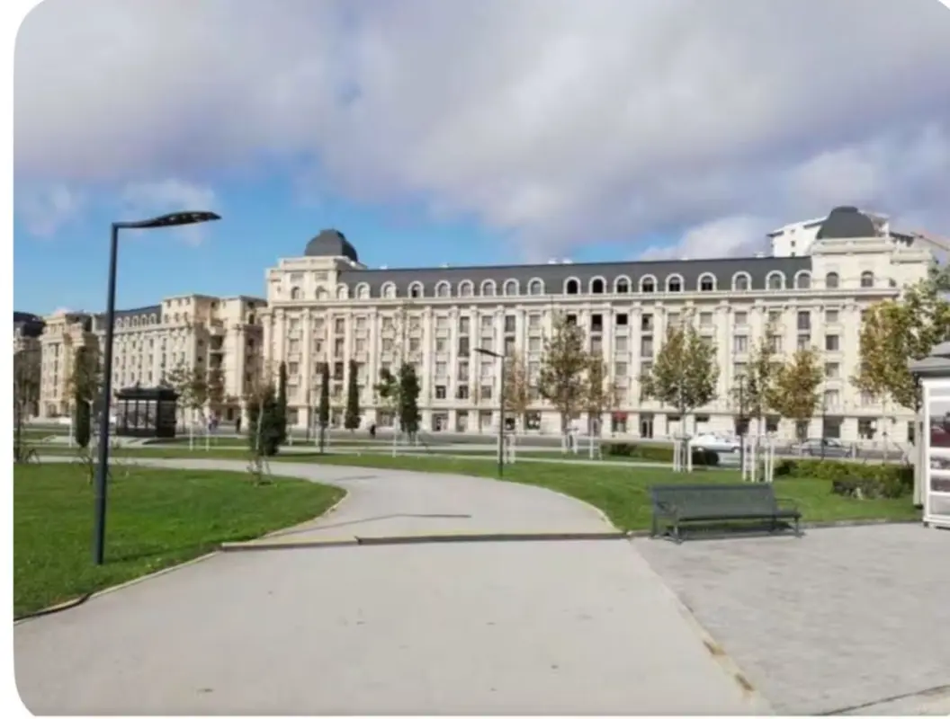 Kirayə verilir 3 otaqlı mənzil 117 m²