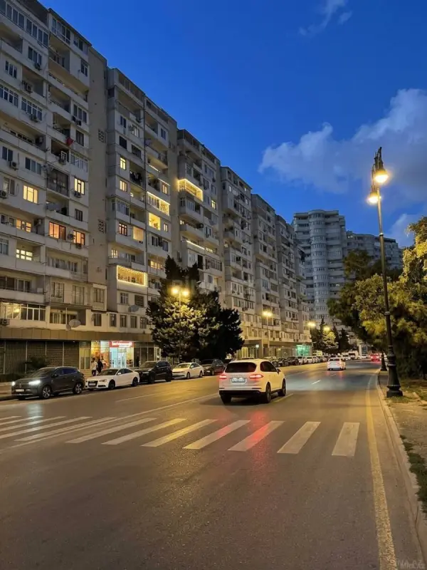 Satılır 4 otaqlı mənzil 110 m²