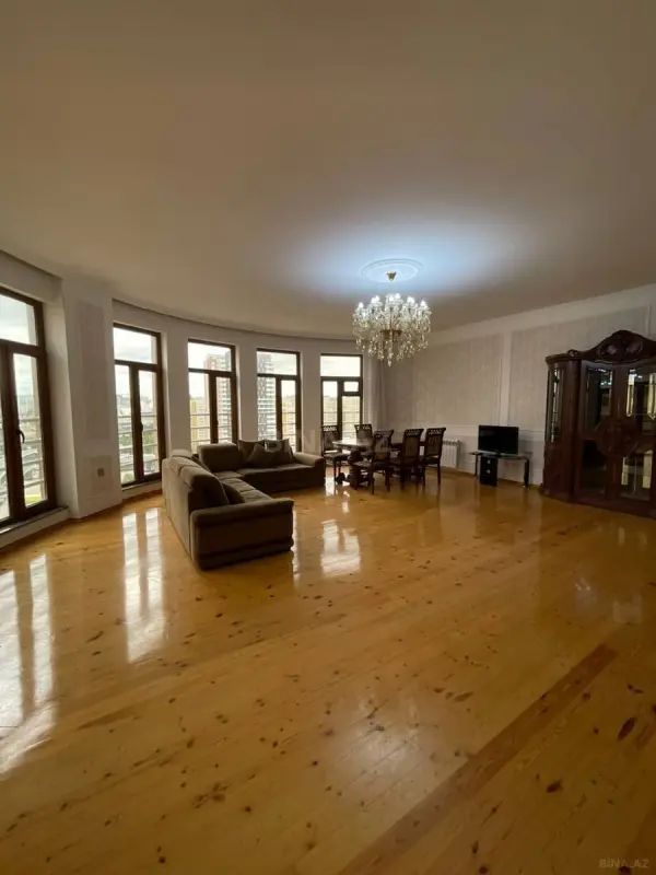 Kirayə verilir 3 otaqlı mənzil 125 m²
