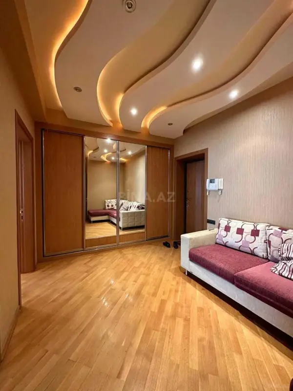 Kirayə verilir 3 otaqlı mənzil 100 m²