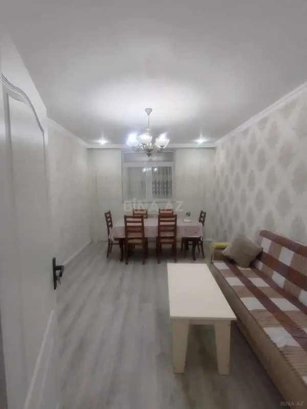 Kirayə verilir 2 otaqlı mənzil 75 m²