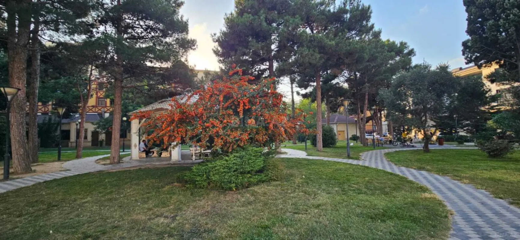 Satılır 2 otaqlı mənzil 56 m²