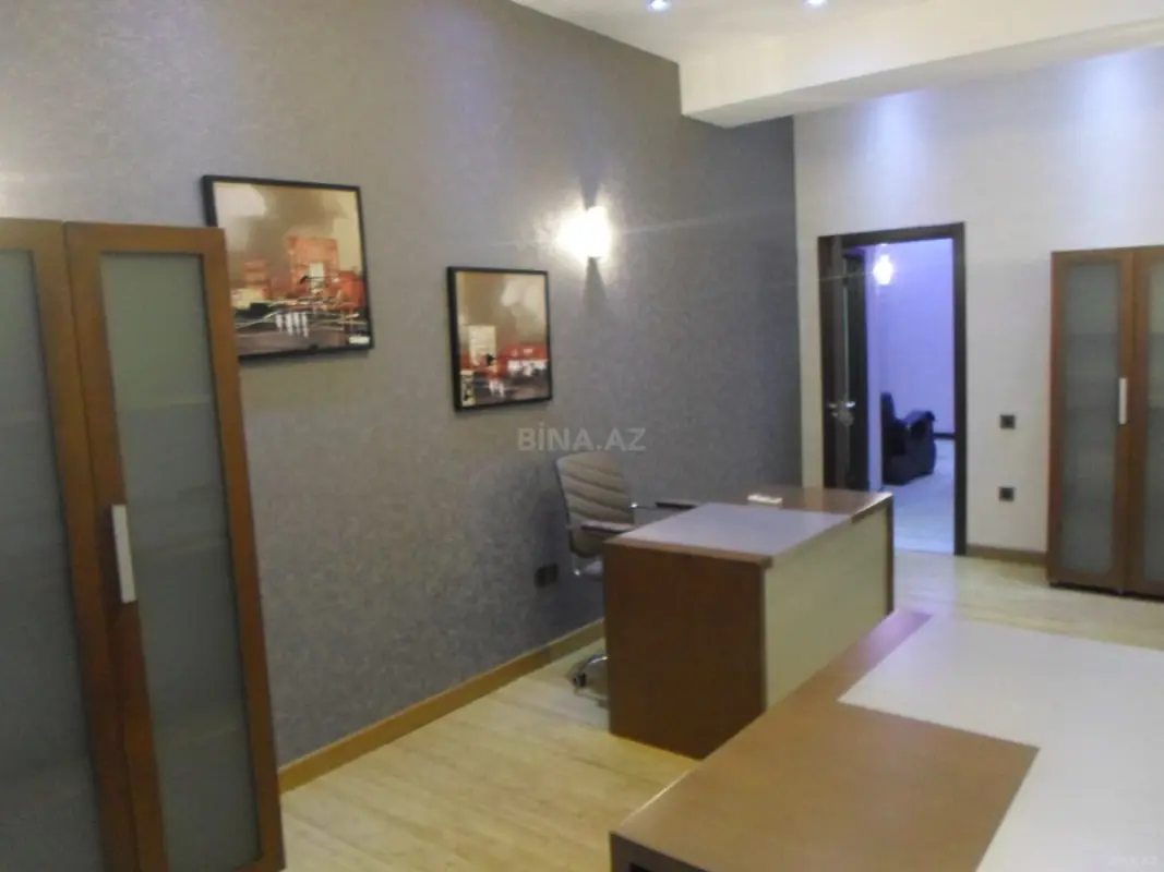 Kirayə verilir 5 otaqlı ofis 200 m²