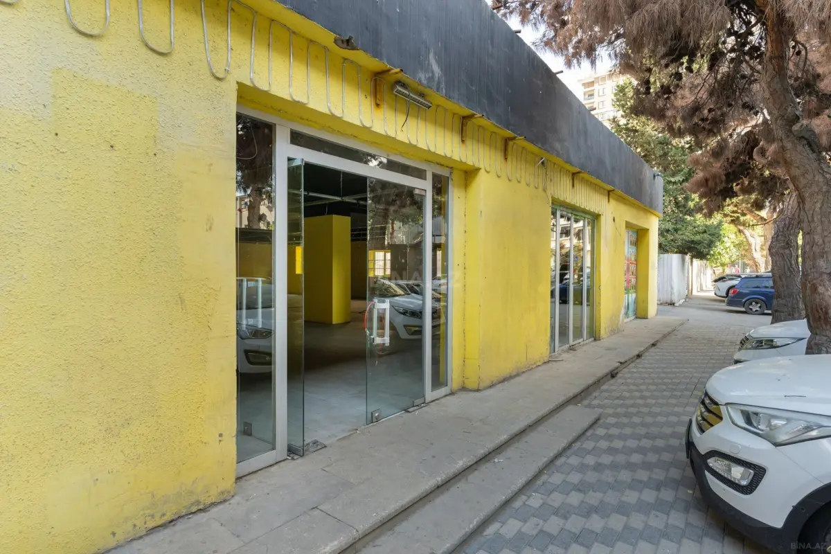 Kirayə verilir obyekt 268.6 m²