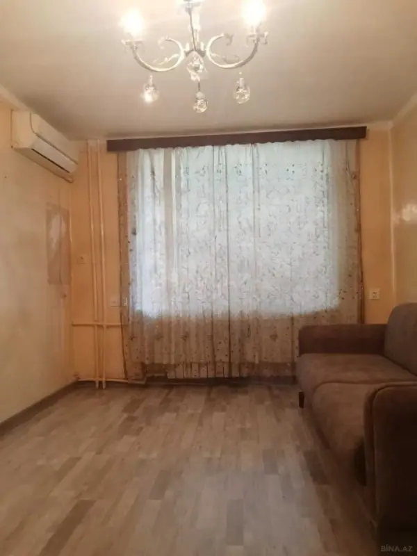 Satılır 1 otaqlı mənzil 35 m²