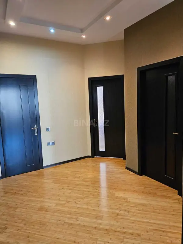 Satılır 3 otaqlı mənzil 95 m²