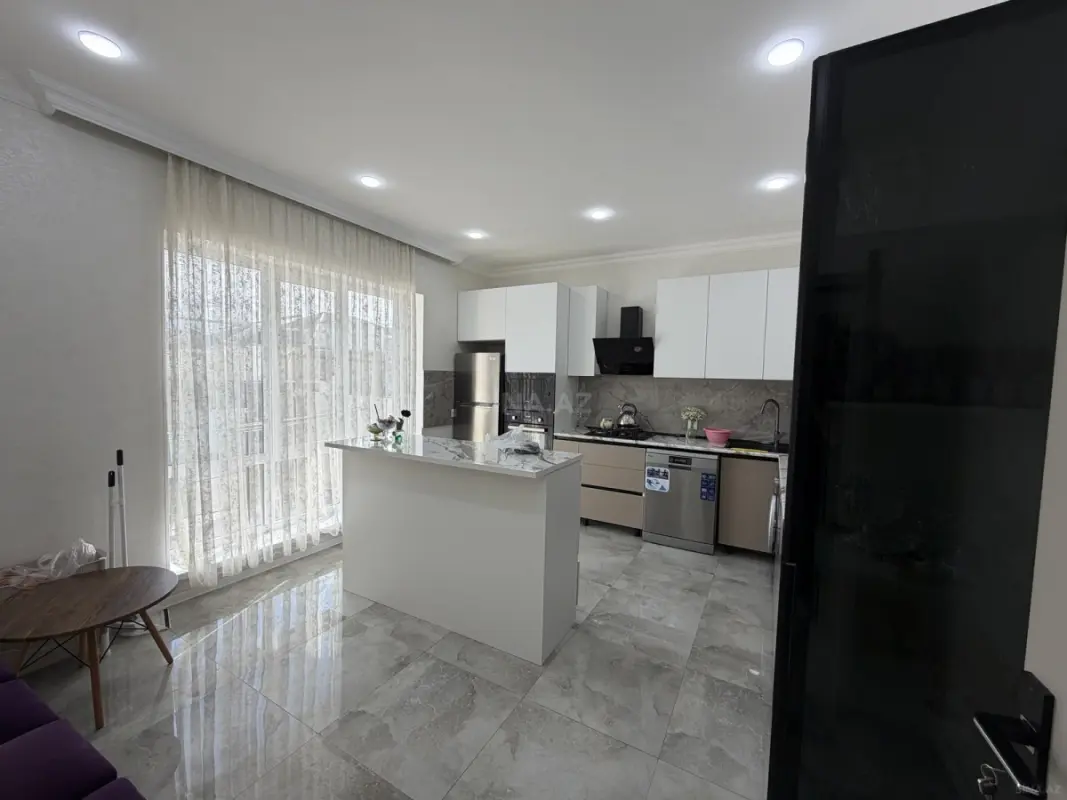 Satılır 4 otaqlı həyət evi 100 m²