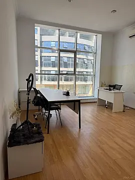 Kirayə verilir 1 otaqlı ofis 25 m² — Bakı, Nərimanov 1 otaq 25.00 m²