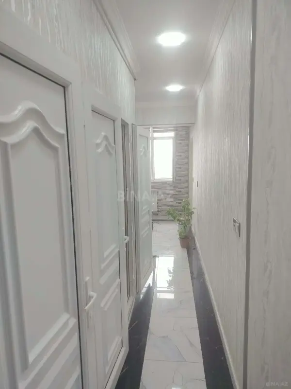 Satılır 2 otaqlı mənzil 65 m²