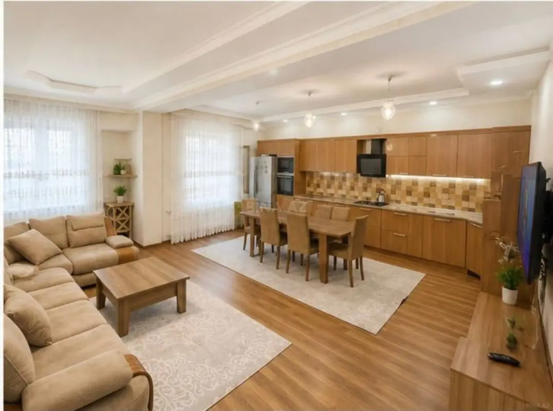 Satılır 3 otaqlı mənzil 120 m²