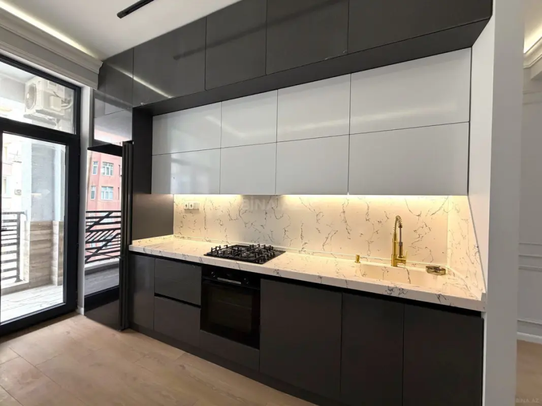Satılır 2 otaqlı mənzil 73 m²